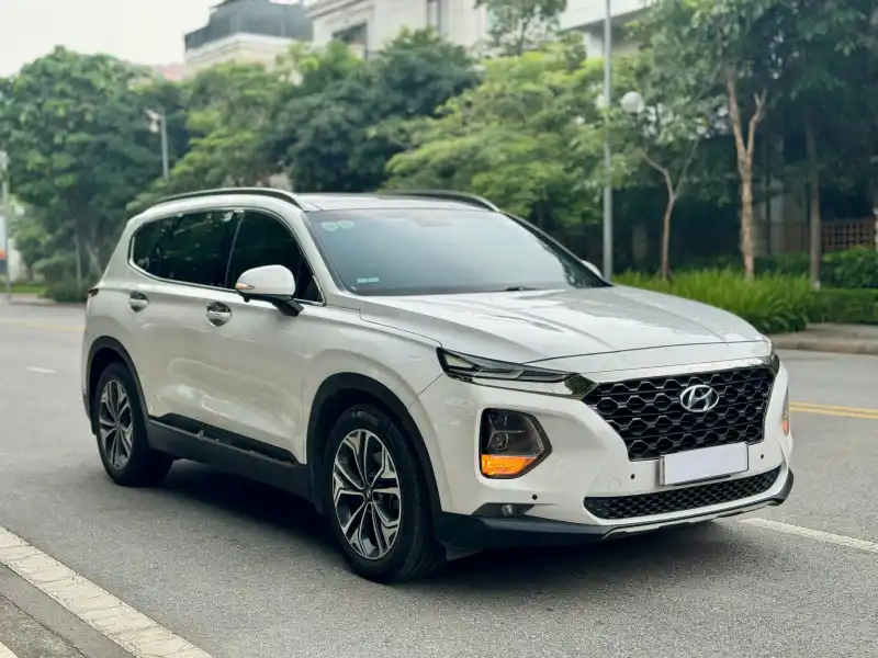 Hyundai Santa Fe 2019 Car Rental