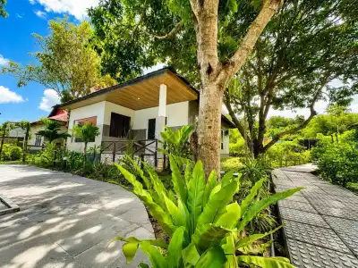 The Aurora Retreat Ong Lang