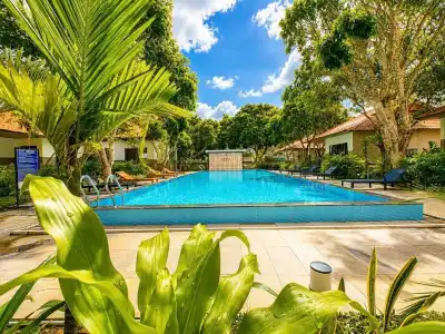 The Aurora Retreat Ong Lang