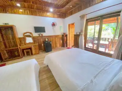 Y Nghia Bungalow Ong Lang