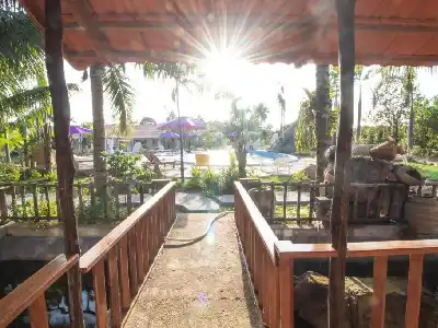 Y Nghia Bungalow Ong Lang