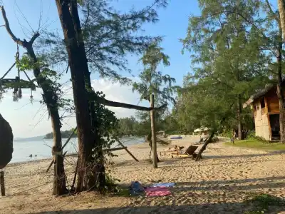 Y Nghia Bungalow Ong Lang