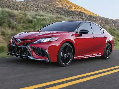 Cho thuê Toyota Camry 2023
