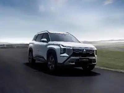 Cho thuê Mitsubishi Destinator 2025