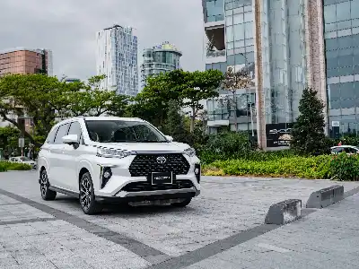 Cho thuê Toyota Veloz Cross