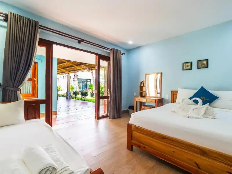 Triple Room with Pool View