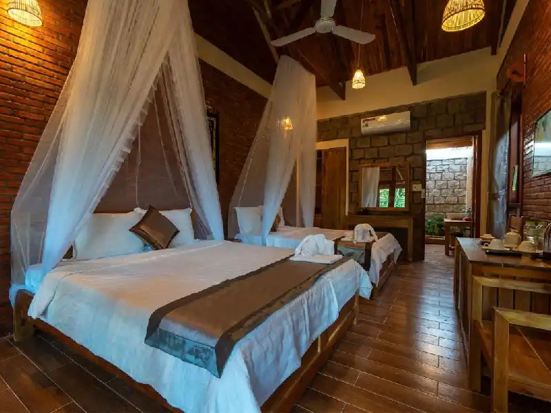 Superior Triple room