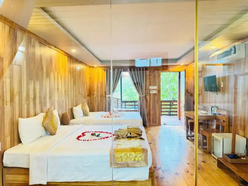 Family Room with Garden View