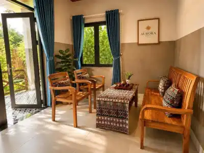 Căn Hộ 2 Phòng Ngủ Nhìn Ra Hồ Bơi