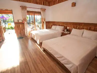 Phòng Giường Đôi Có Sân Trong